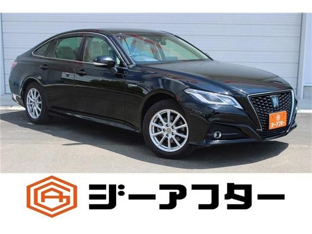 TOYOTA / CROWN sedan hybrid 4WD