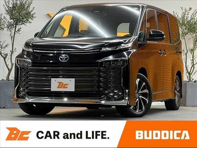 TOYOTA / VOXY HYBRID