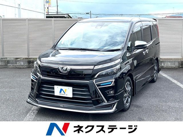TOYOTA / VOXY