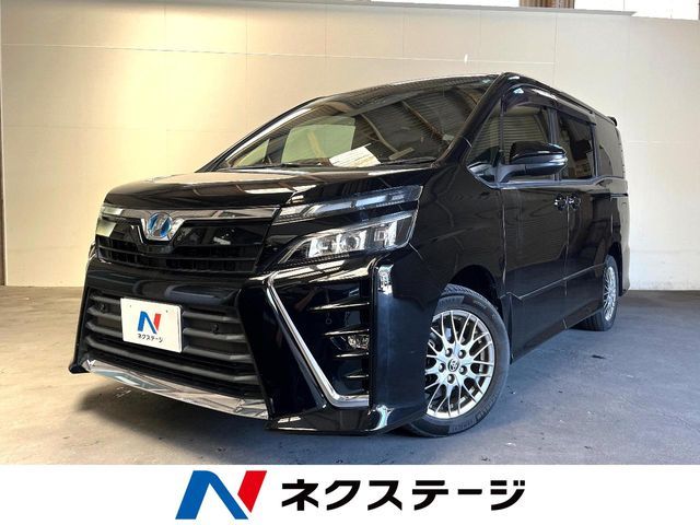 TOYOTA / VOXY HYBRID