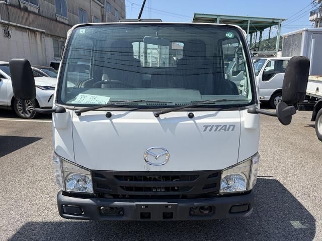 MAZDA / TITAN