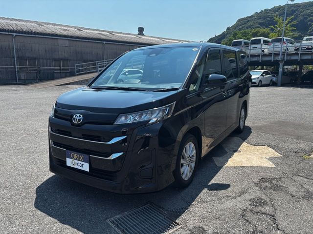 TOYOTA / NOAH