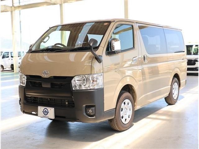 TOYOTA / HIACE van 4WD