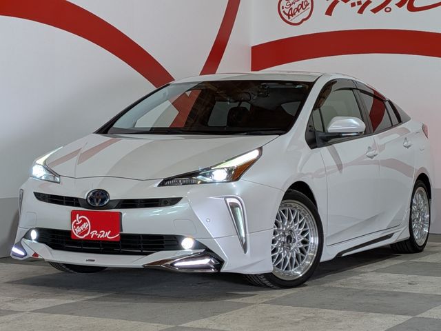 TOYOTA / PRIUS 4WD