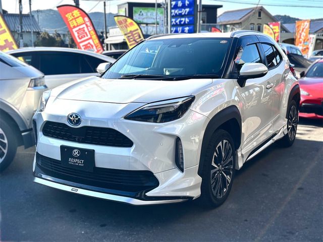 TOYOTA / YARIS CROSS HYBRID