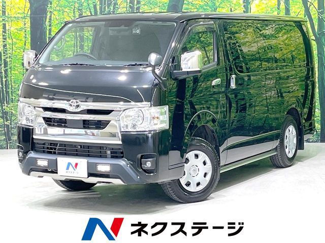 TOYOTA / HIACE van 4WD