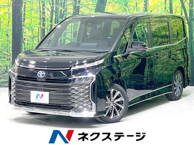 TOYOTA / VOXY HYBRID