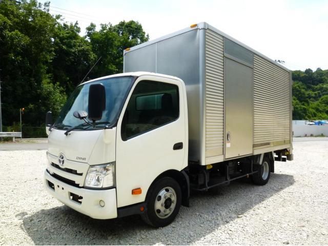 TOYOTA / DYNA