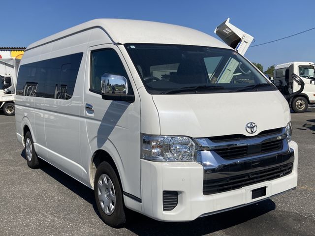 TOYOTA / HIACE wagon 4WD