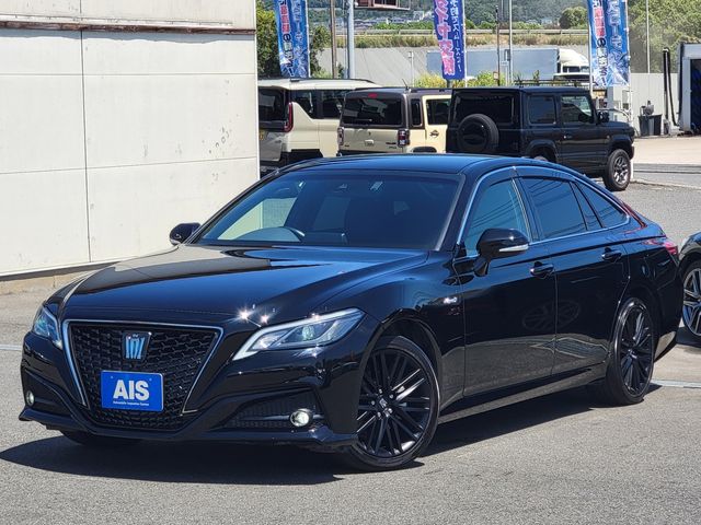 TOYOTA / CROWN sedan hybrid