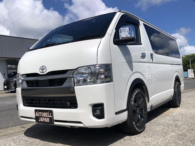 TOYOTA / HIACE van 4WD