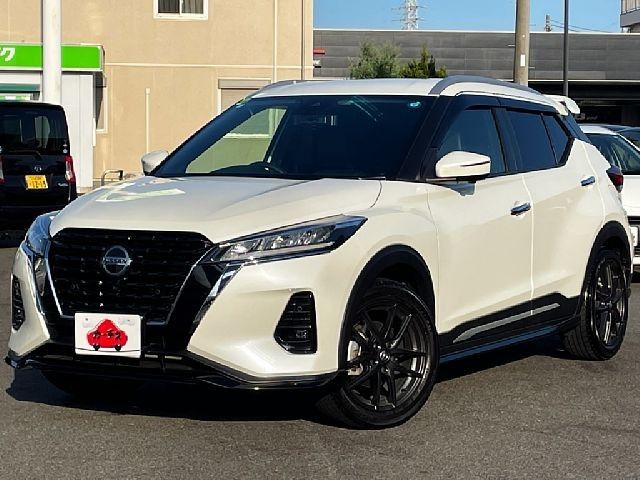 NISSAN / KICKS