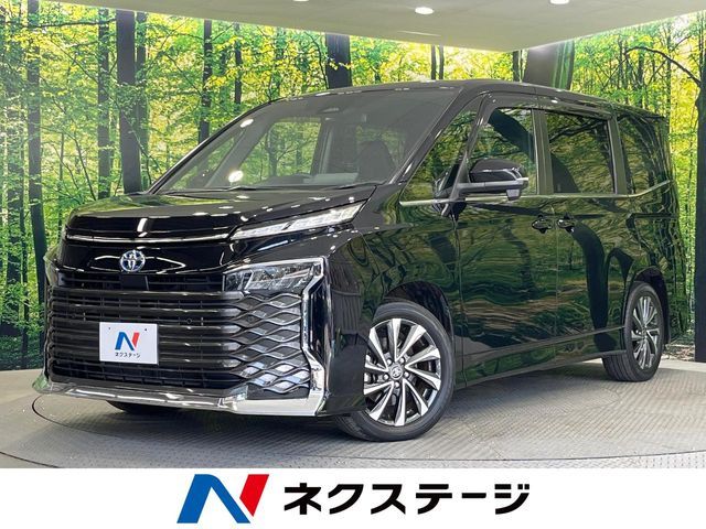 TOYOTA / VOXY HYBRID