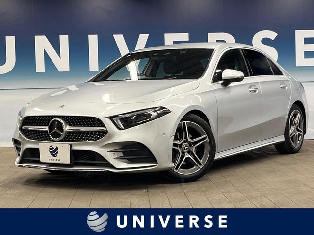 MERCEDES BENZ / MERCEDES BENZ A class sedan