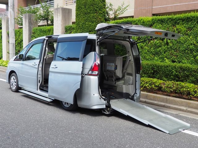 NISSAN / SERENA  WG