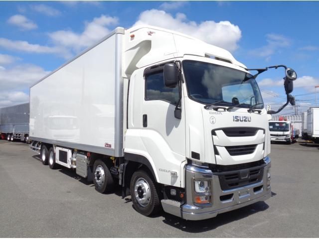 ISUZU / GIGA