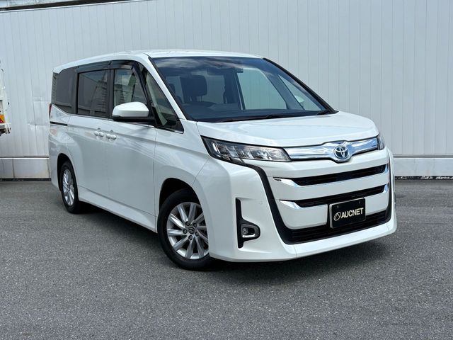 TOYOTA / NOAH HYBRID