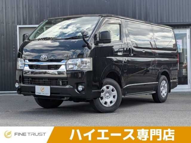 TOYOTA / HIACE van 4WD