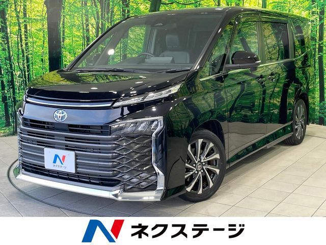 TOYOTA / VOXY HYBRID