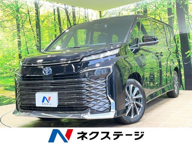 TOYOTA / VOXY HYBRID