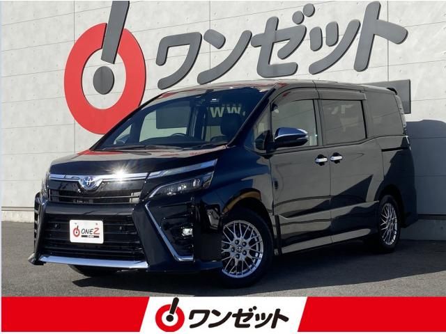 TOYOTA / VOXY HYBRID