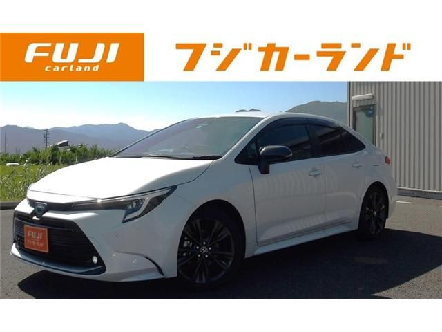 TOYOTA / COROLLA sedan HYBRID 4WD