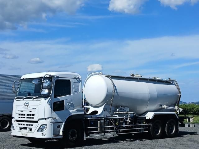 NISSAN DIESEL / Quon