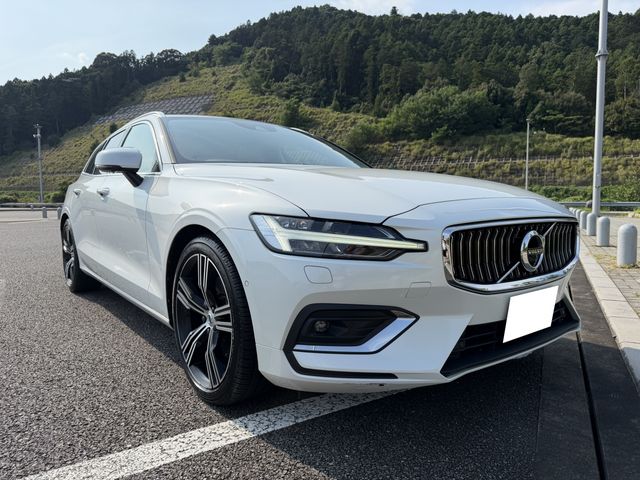 VOLVO / VOLVO V60