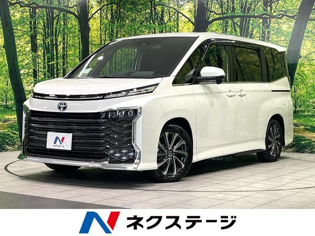 TOYOTA / VOXY HYBRID