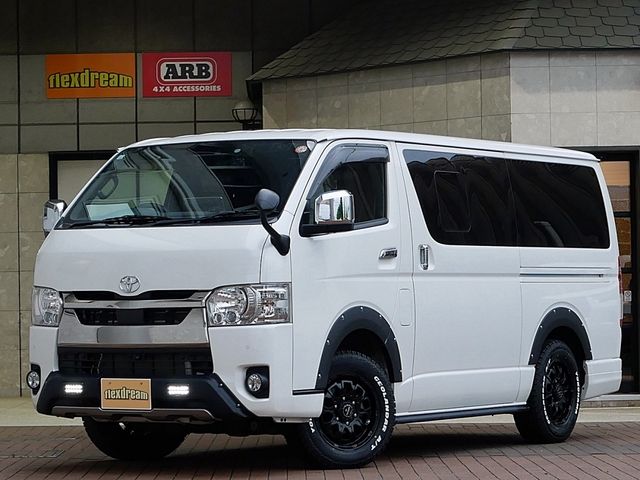 TOYOTA / HIACE van 4WD