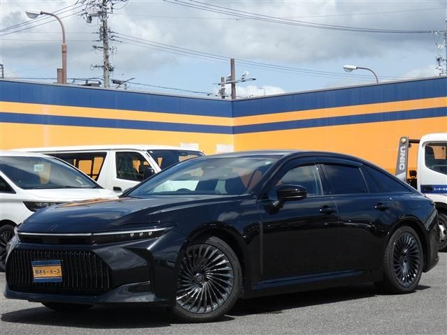 TOYOTA / CROWN sedan hybrid