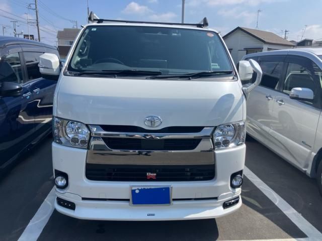TOYOTA / HIACE van 4WD