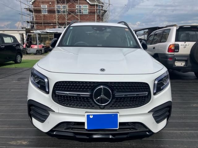 MERCEDES BENZ / MERCEDES BENZ GLB