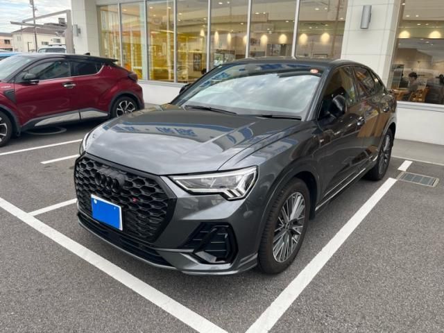 AUDI / AUDI Q3 SPORTBACK