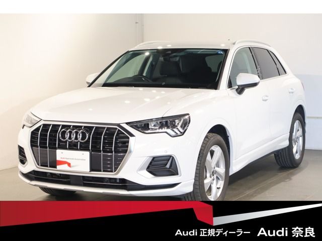AUDI / AUDI Q3