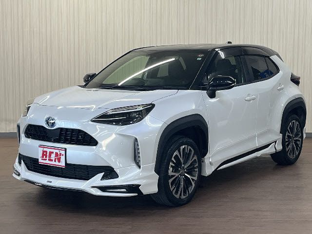 TOYOTA / YARIS CROSS HYBRID