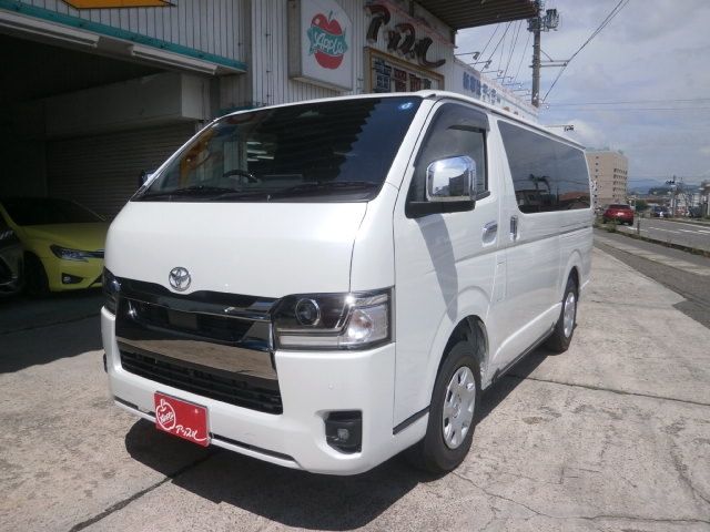 TOYOTA / HIACE van 4WD