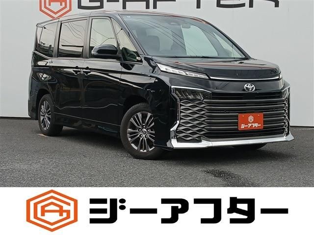 TOYOTA / VOXY