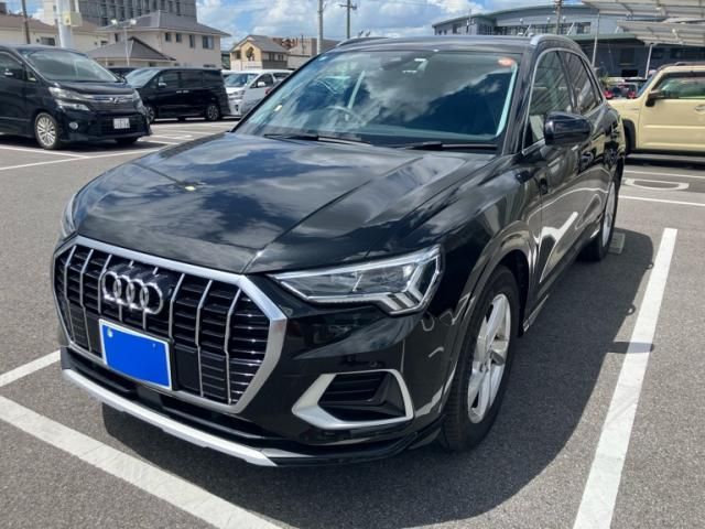 AUDI / AUDI Q3