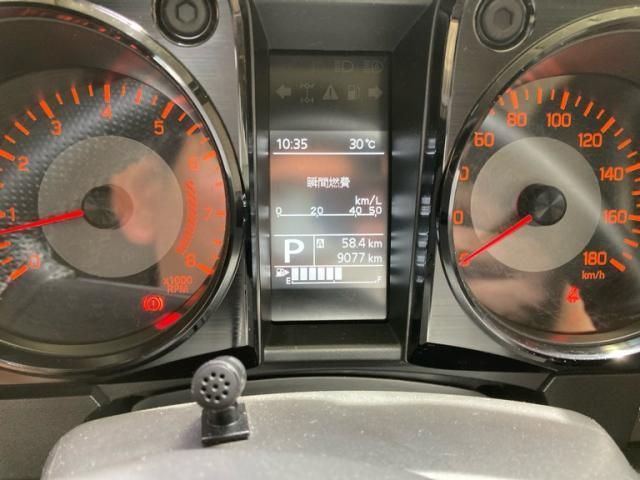 SUZUKI / JIMNY SIERRA
