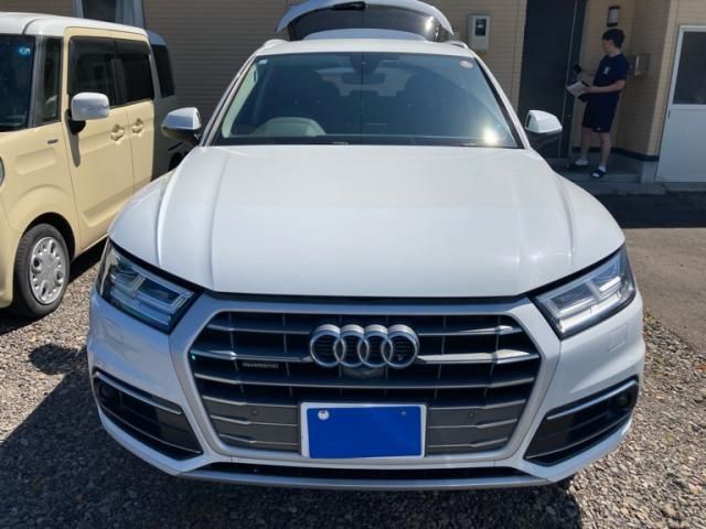 AUDI / AUDI Q5