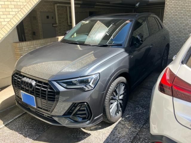 AUDI / AUDI Q3