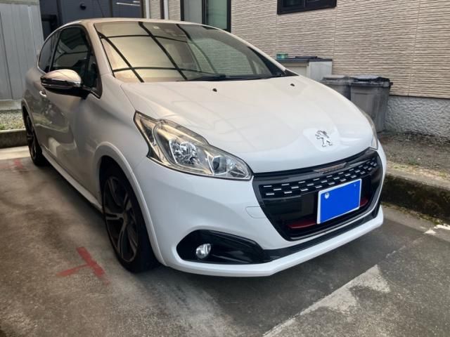 PEUGEOT / PEUGEOT 208