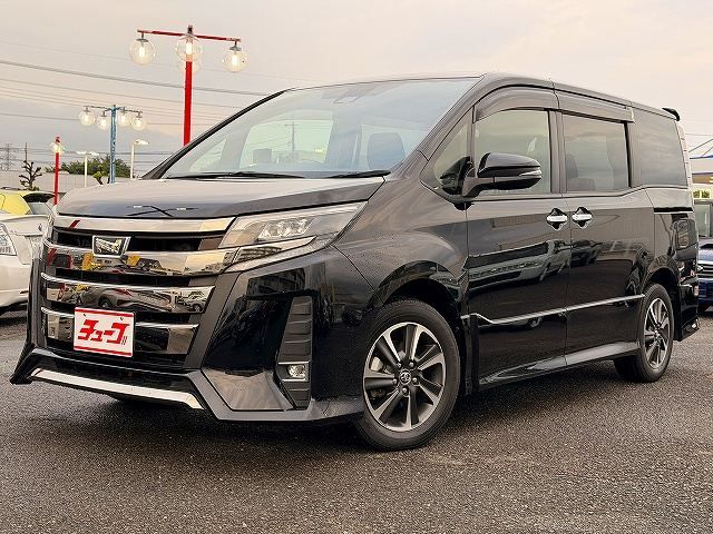 TOYOTA / NOAH