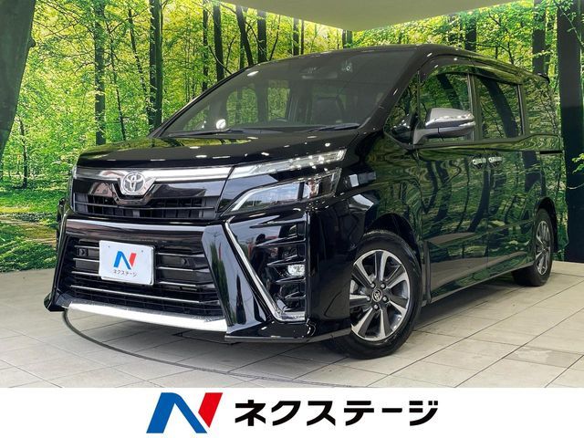 TOYOTA / VOXY