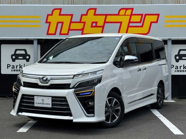TOYOTA / VOXY