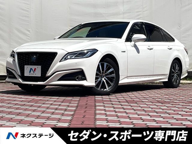 TOYOTA / CROWN sedan hybrid