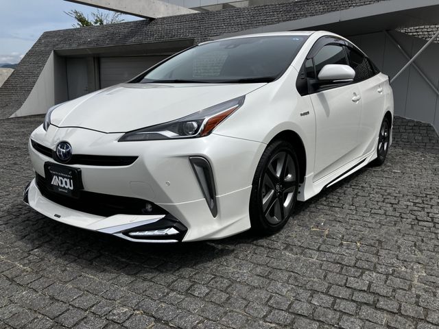 TOYOTA / PRIUS