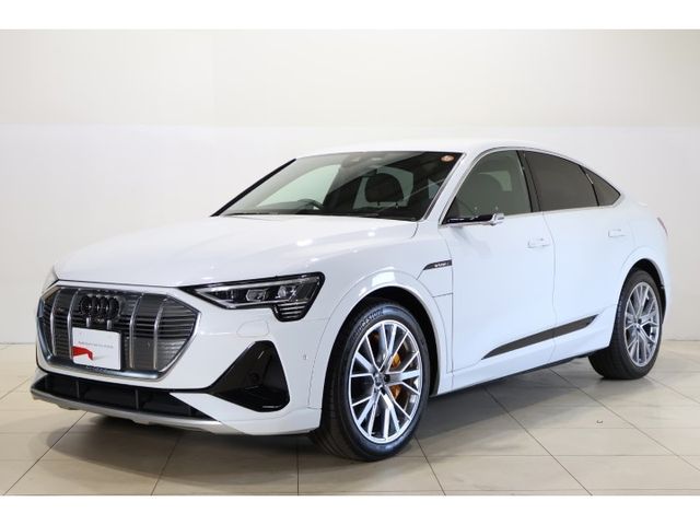 AUDI / AUDI e-tron SPORTBACK