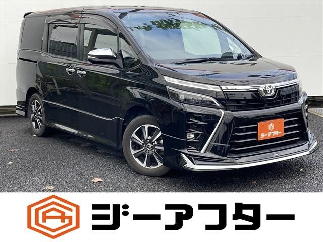 TOYOTA / VOXY